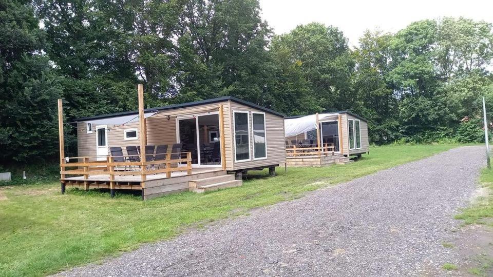 Chalet 2 Landgoedcamping Nienoord In Leek Exterior photo